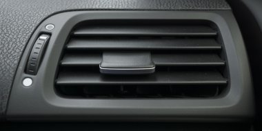 Siyah hava akımı tünel şekilde kabin modern araba