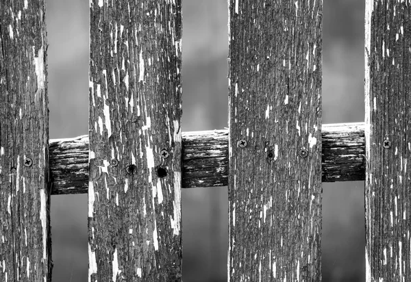 Old wooden fence black and white — Stock Photo, Image