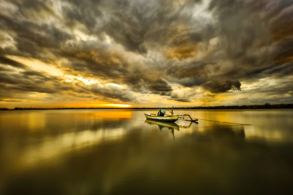 Güzel arka plan ile güzel gün batımı