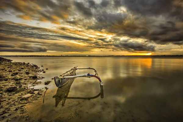 Güzel arka plan ile güzel gün batımı