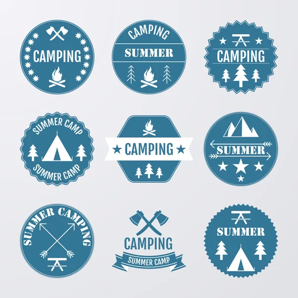 Illustration vectorielle ensemble de logos sur le thème du camping — Image vectorielle