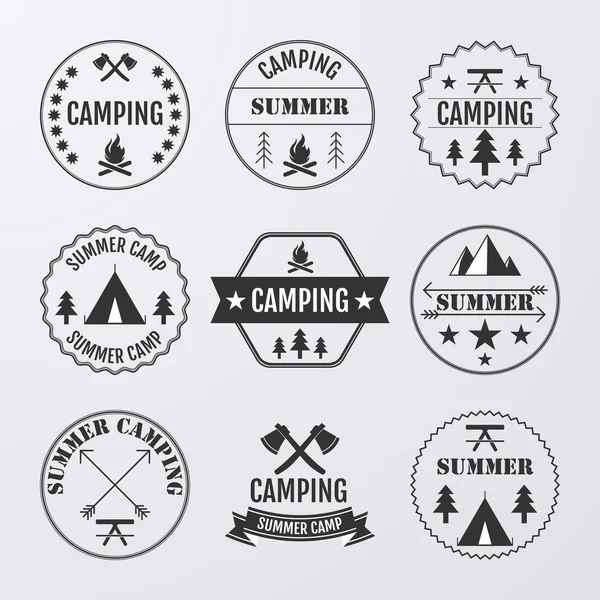 Illustration vectorielle ensemble de logos sur le thème du camping — Image vectorielle