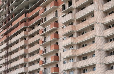 bir apartman duvarına yakın çekim