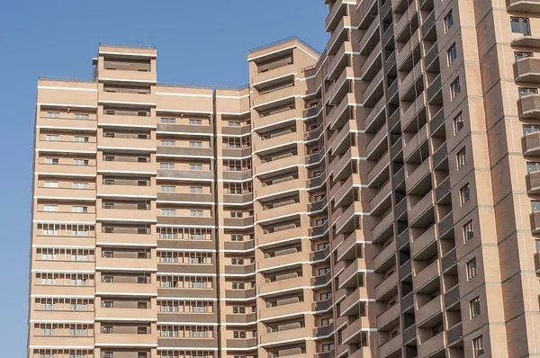 yeni çok katlı bina