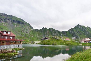 Gün batımında, Romanya fagaras dağlarda balea Gölü Fotoğraf.