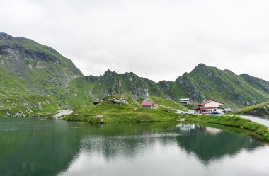 Gün batımında, Romanya fagaras dağlarda balea Gölü Fotoğraf.