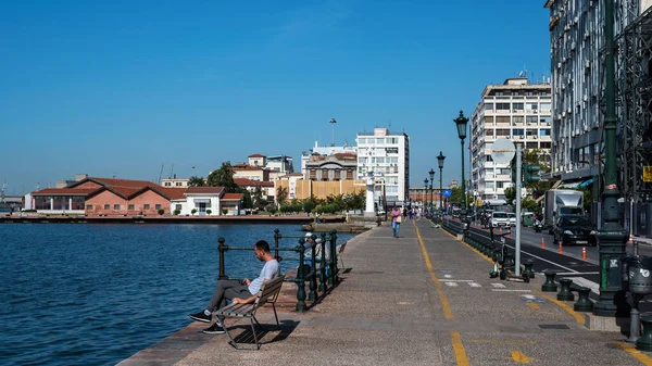 Thessaloniki Greece Eylül 2020 Geçen Arabaları Yüksek Binaları Deniz Kıyıları — Stok fotoğraf