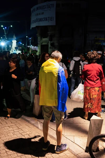 Bucharest Roménia Setembro 2020 Muitas Pessoas Reúnem Com Cartazes Bandeiras — Fotografia de Stock