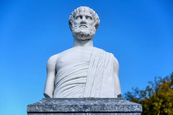 Statue Aristote Dans Village Olympiada Halkidiki Grèce — Photo