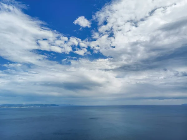 Modrá Bílá Obloha Moře Bouři Řecku — Stock fotografie