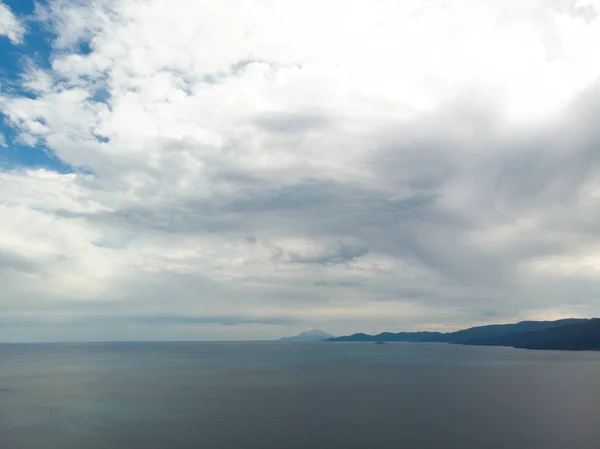 Блакитне Біле Небо Море Після Бурі Греції — стокове фото