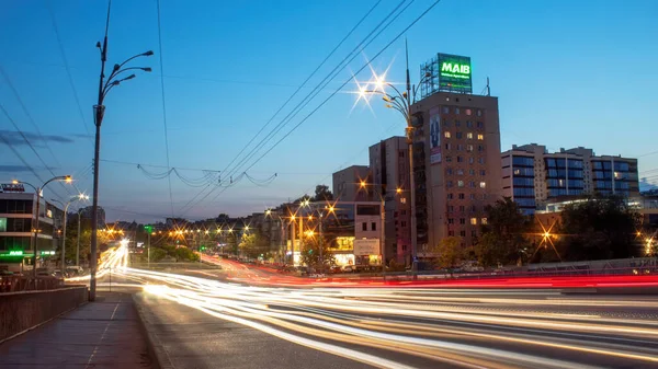 Chisinau Moldova September 2020 Погляд Вулицю Довготривалий Вплив Світлові Сліди — стокове фото