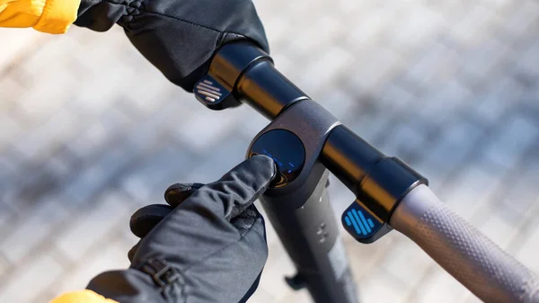 Food Delivery Man Scooter Using His Smartphone Yellow Jacket Black — Stock Photo, Image