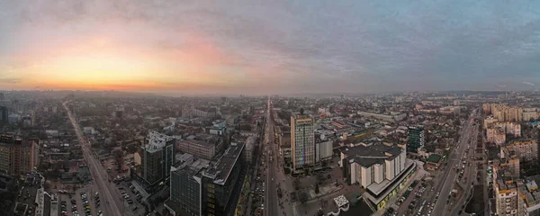 Drohnenpanorama Von Chisinau Bei Sonnenuntergang Mehrere Büro Und Wohngebäude Straßen — Stockfoto