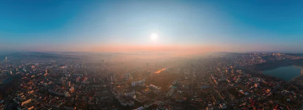 Panoramiczny Widok Kiszyniów Mołdawia Wschodzie Słońca Liczne Budynki Drogi Gołe — Zdjęcie stockowe