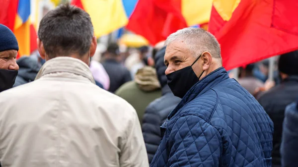 Chisinau Moldova April 2021 Männer Medizinischen Masken Protestieren Vor Dem — Stockfoto