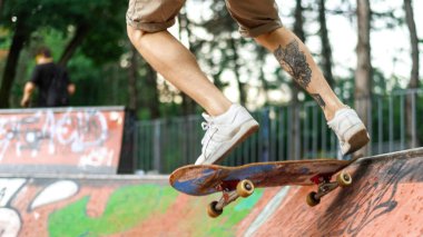 CHISINAU, MOLDOVA - 9 HAZİRAN 2021: Lensbaby artistik bulanıklık