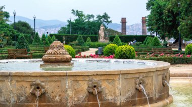 Mutiple yeşili park, Barcelona, İspanya 'da çeşme