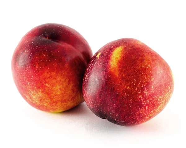 Fruto de nectarina aislado sobre fondo blanco — Foto de Stock