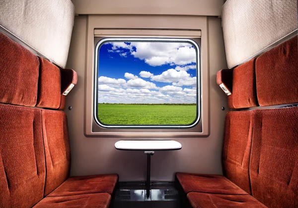 Vue depuis la fenêtre du train — Photo