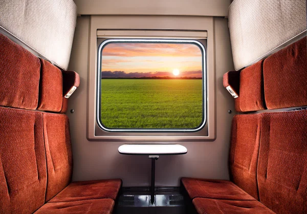 Zicht vanuit het treinraam — Stockfoto