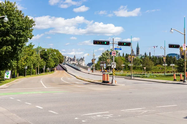 Gatineau Quebec Agosto 2021 Carretera Con Semáforos Hacia Alexandra Bridge — Foto de Stock