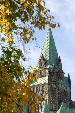 Kanada, Ottawa 'daki Konfederasyon Binası Sonbahar mevsiminde