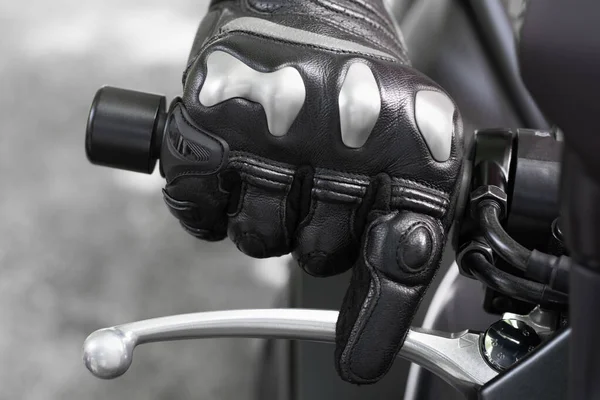 Close Throttle Control Hand Brake Lever Motorcycle Hands Wearing Black — Stock Photo, Image