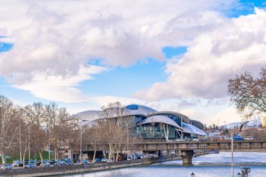 Tiflis, Georgia. Rike Central Park. Tiyatro, anıtlar, oyun alanları ve gözlem platformları.