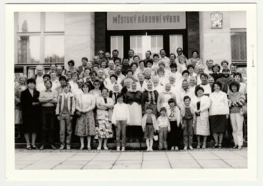 Vintage fotoğraf grup insan tatile gösterir..