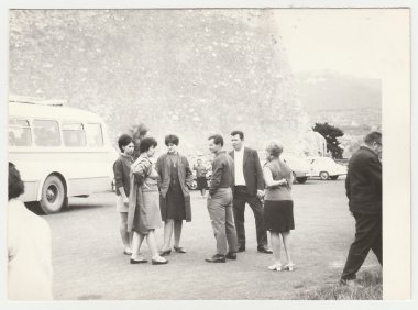Vintage fotoğraf grup insan tatile gösterir..