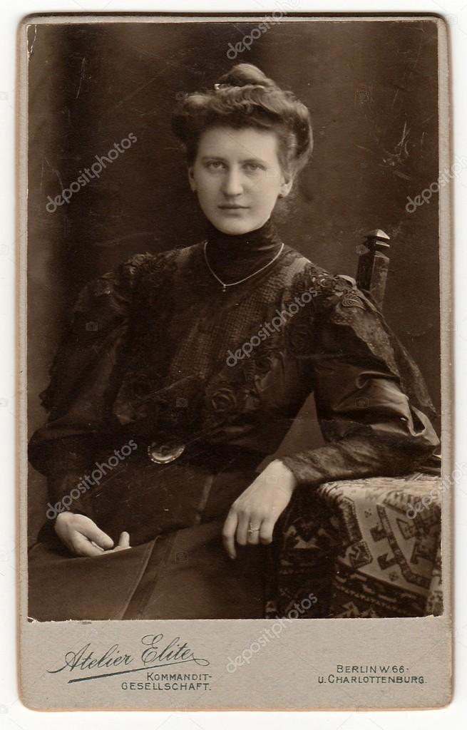 VictorianEdwardian 1800s Antique Cabinet Card Photo of a Young Woman 19th Century