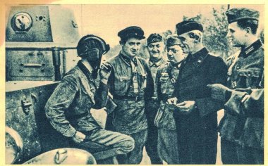 POLAND - Eylül 1939: Eylül 1939 'da Polonya' nın işgali sırasında Alman ve Sovyet askerlerinin karşılaşması. İkinci Dünya Savaşı sırasında Nazi Almanyası ve Sovyetler Birliği tarafından Polonya 'nın işgali 1939-1945.