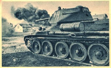 EUROPE - CIRCA 1943: T-34, 1940 yılında tanıtılan ve Barbarossa Operasyonu 'na karşı II. T-34 Avrupa 'da bilinmeyen bir köyü yok etti.