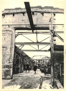 FRAUREUTH, EAST GERMANY - 13 Mayıs 1965: Komünist bloktaki retro fotoğraf sitesi gösteriyor. 1960 'lar.