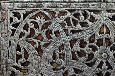 Kabartmalı gümüş antik desen