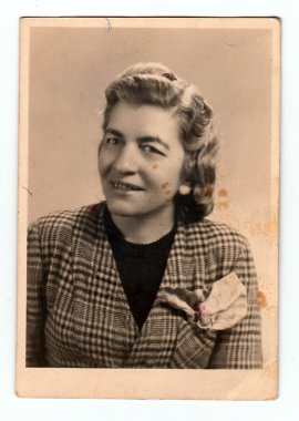 Vintage fotoğraf genç kadın. Portre fotoğraf Wien fotoğraf stüdyosunda çekildi