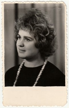 Vintage bir genç kadının portresi