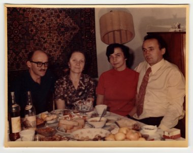 Vintage Fotoğraf aile Bayramı sırasında gösterir..
