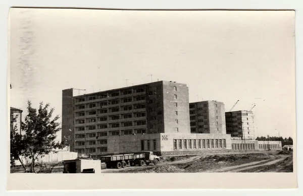 Foto vintage mostra construção de blocos de apartamentos na URSS — Fotografia de Stock