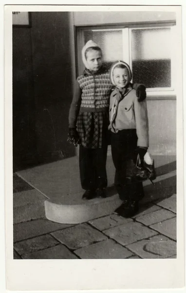 Hodonin Czechoslovak Republic Circa 1948 Vintage Photo Young Girls Girls — Stock Photo, Image