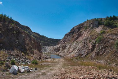 Kapalı yüzey kuvars madeni Stanislaw, İzera Moutains, Polonya