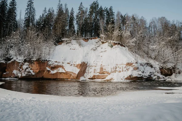 Rock Cliff Cave River Gauja Gauja National Park Latvia Winter — Stock Photo, Image