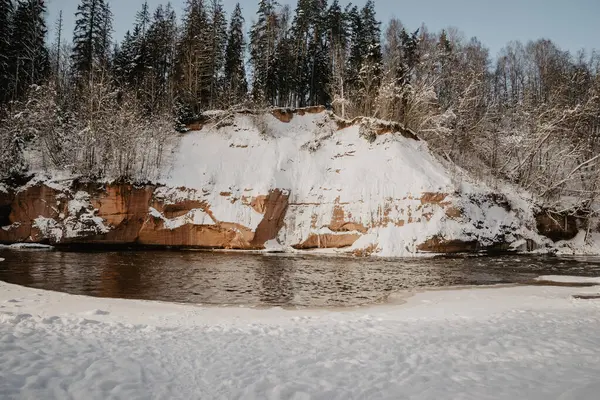 Rock Cliff Cave River Gauja Gauja National Park Latvia Winter — Stock Photo, Image
