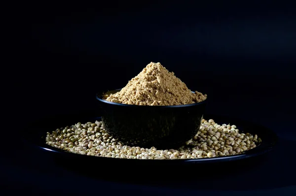 Coriander Seeds Powdered Coriander Clay Pot Bowl Dark Background — ストック写真