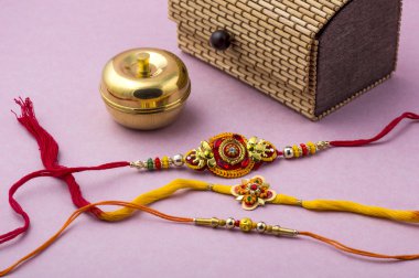 Hint Festivali: Serdar ve Hediyelik Raksha Bandhan arka plan