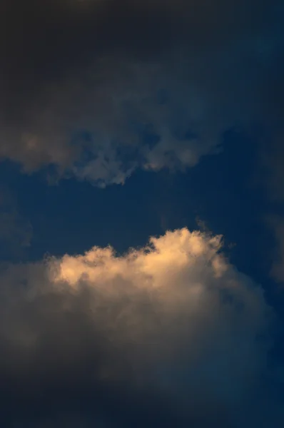 Céu bonito com nuvens — Fotografia de Stock