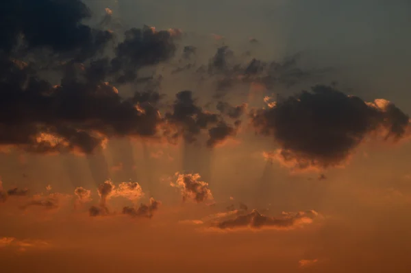 Bellissimo cielo con nuvole — Foto Stock