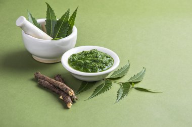 tıbbi neem yaprağı