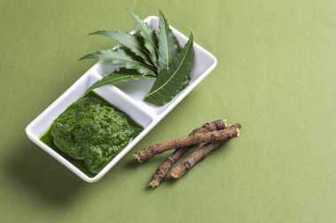 tıbbi neem yaprağı